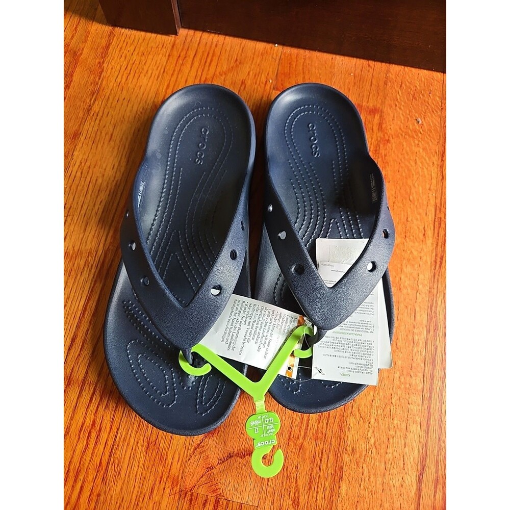Crocs Classic Flip Flops 2.0 Mens 9 Womens 11 Navy Blue NEW - Picture 4 of 5